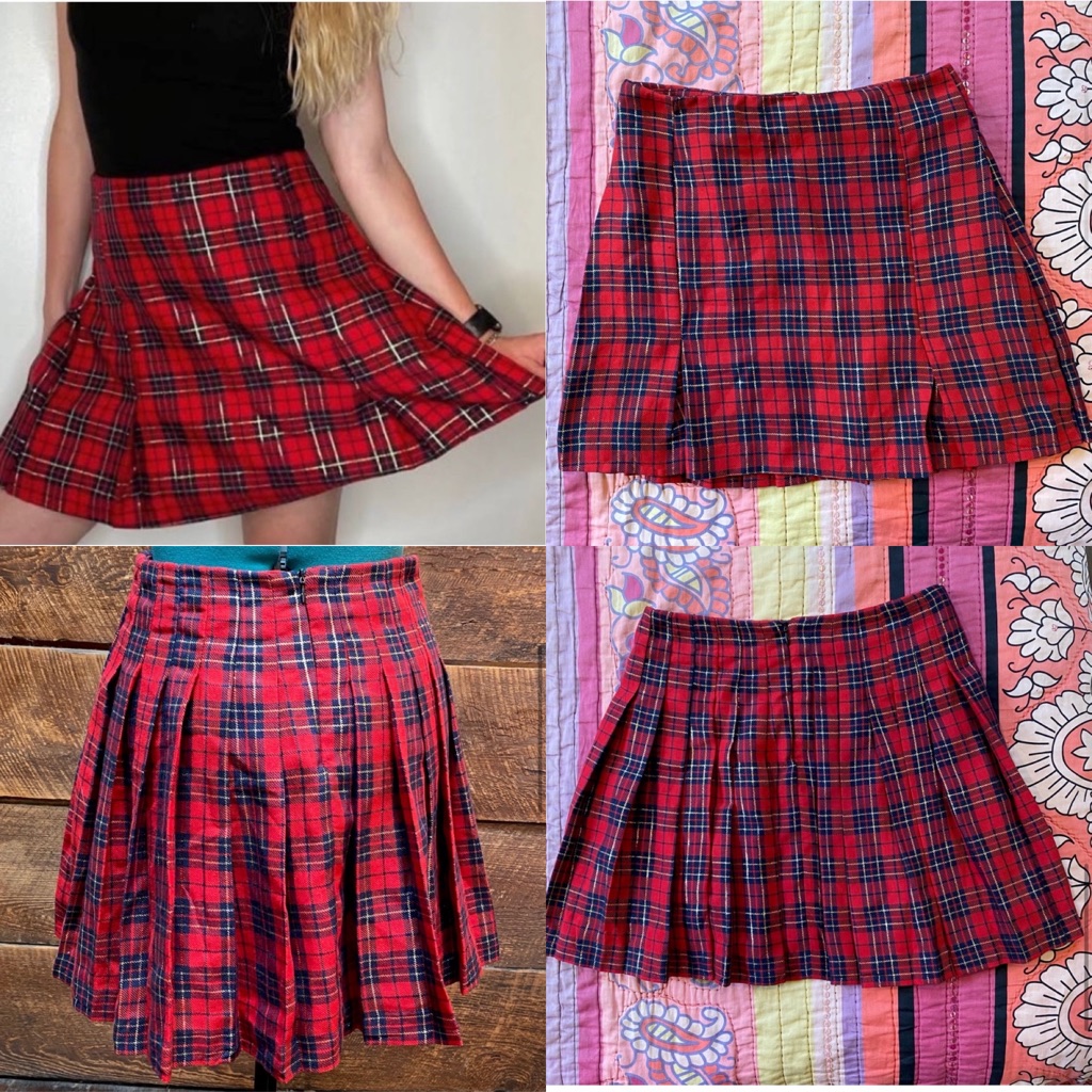 Arizona Pleated Skirt - Red & Black Plaid W/ Gold Tinsel - Vintage 90’s Goth